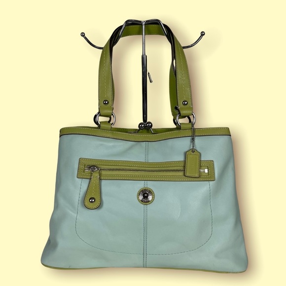 Coach Laura Leather Tote 👜 - Picture 1 of 12